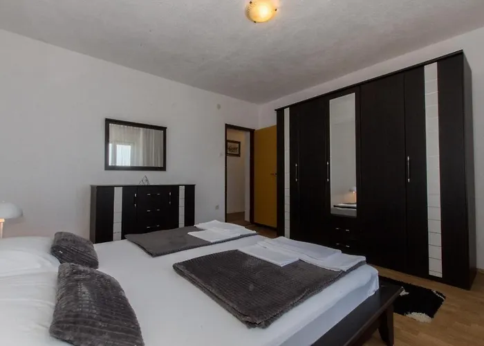 Vacation Petar * Макарська