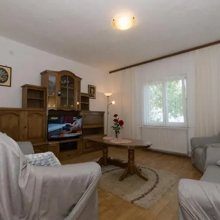 Vacation Petar Holiday home *