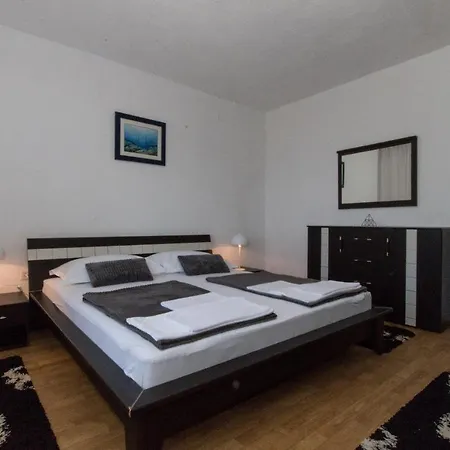 Vacation Petar Holiday home *